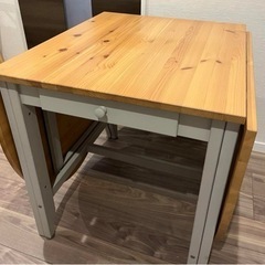 イケアIKEA ダイニングテーブル 延長 引き出し付きの画像