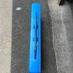 キャンプ　ピクニックテーブルの画像