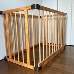 ファルスカのベビーベッド（FARSKA）の画像