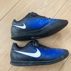 サッカー　トレシュー　　NIKE　18センチの画像