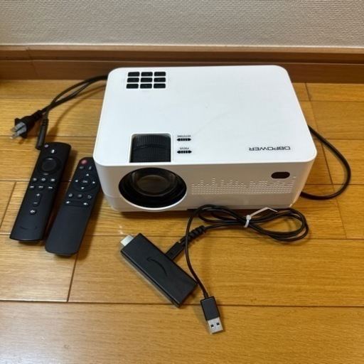 【取引中】プロジェクター