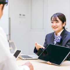 うるま市赤道　スマホショップ接客スタッフ／未経験OK／時給1500円