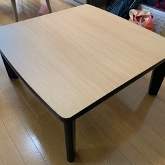 テーブル・こたつ　正方形
の画像