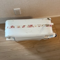 リズリサ　キャリーケース　リボンの画像