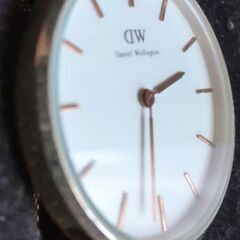 ダニエルウェリントン　 Daniel Wellington　32ミリ ホワイト×ローズゴールド 電池新品6月7日交換済の画像