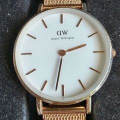 ダニエルウェリントン　 Daniel Wellington　32ミリ ホワイト×ローズゴールド 電池新品6月7日交換済の画像