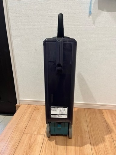 マキタ　芝刈り機18v