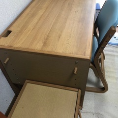 カリモク ベネッセ 学習机の中古が安い！激安で譲ります・無料で