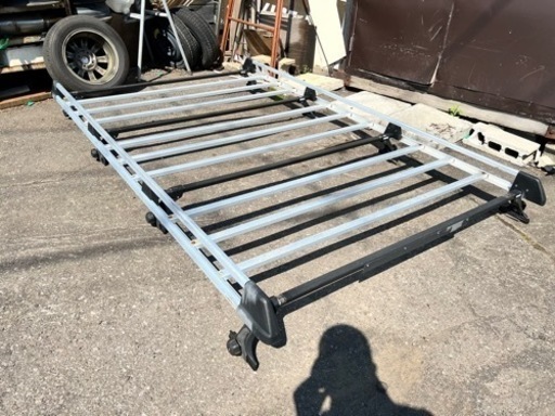 THULE ルーフラック　キャリア　
