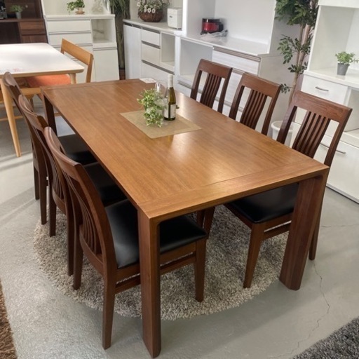 関家具ダイニングテーブル　椅子6点付き