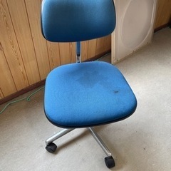 事務椅子の画像