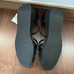 【新品未使用品】5990円の値札付き レディースサンダル Hawkins Travellersの画像