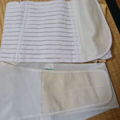 腰用、コルセット２セット。中古。の画像