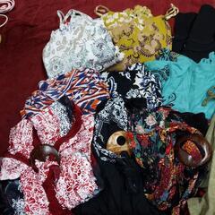 アジアン系レディース服 まとめ売り(16枚)の画像