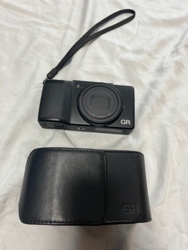 RICOH GRⅡ本体とケース