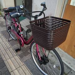 美品☆[TAKEDA]Ad-viam(アドビアム)26吋 電動アシスト自転車 5.8Ahバッテリー+充電器+キー1本(ワインレッド)の画像