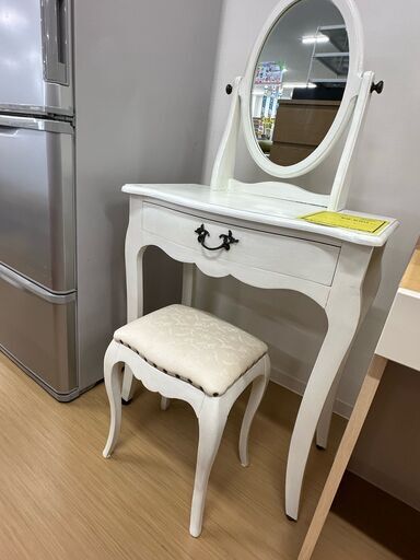 【U1636】ﾄﾞﾚｯｻｰ 椅子付 ﾌﾚﾝﾁｶﾝﾄﾘｰ調ﾃﾞｻﾞｲﾝ