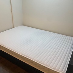 【お譲り先決定】 ダブルベッド　フレームの画像