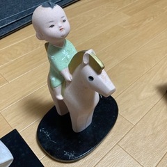 陶器の人形２体 おもちゃ フィギュアの画像
