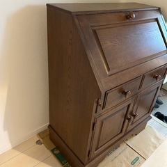 木製　収納棚の画像