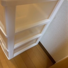 クリアケース３段　家具 収納家具 の画像