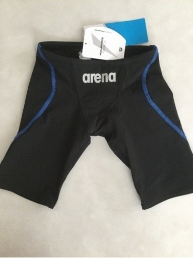 アリーナ　競泳水着　ジュニア　男の子140