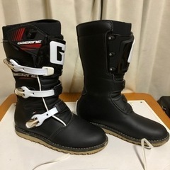 トライアルブーツ、プロテクター
の画像