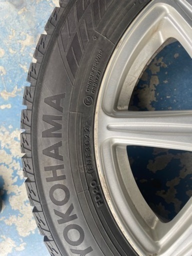 １６インチホイール付冬タイヤほぼ新品！
