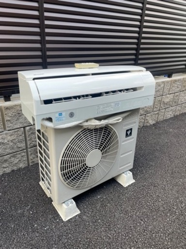 設置込み　6畳用　シャープ　家庭用エアコン　取り付け込み