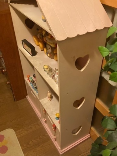 シルバーファミリーの家具