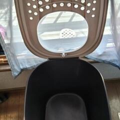決定しました。お値下げ❗【USED】猫トイレ(固まる砂用)の画像