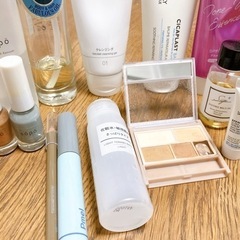 化粧品まとめ売りの画像