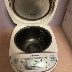 炊飯器の画像