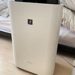 空気清浄機　白
