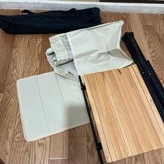 キャンプ 折りたたみデスク の画像