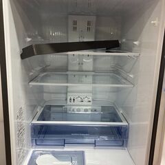 ☆美品￥33,800！【店長おすすめ！】MITSUBISHI 272㍑3ドア冷蔵庫 家電