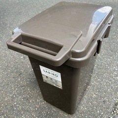 【成約済み】33L SABIRO ゴミ箱　家具 インテリア雑貨/小物 ごみ箱の画像