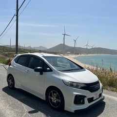 ホンダ　フィット　ハイブリッド　無限の画像