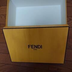ブランド　空箱　袋　FENDI　の画像