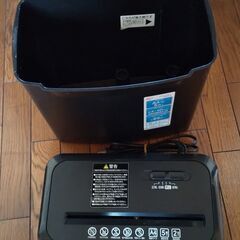 アイリスオーヤマ　シュレッダーの画像