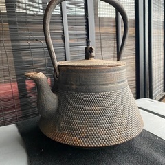 新品ならお店で買えるんです(^^)　🧘‍♂️アンティー🧘🧘‍♀️ツマミが小槌　　昭和38年物　　南部鉄瓶の画像