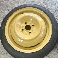 車のパーツ タイヤ、ホイール