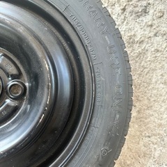 車のパーツ タイヤ、ホイールの画像