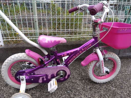 12インチ 子供用自転車 バブルガム（ピンク）手押し棒付き (よこ