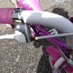 12インチ 子供用自転車 バブルガム（ピンク）手押し棒付きの画像