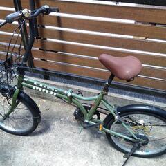 折りたたみ自転車の画像