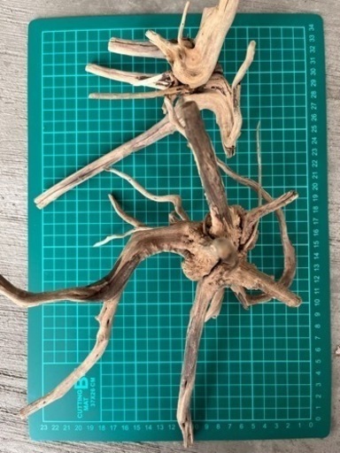 アクアリウムレイアウト用品流木　溶岩石\n