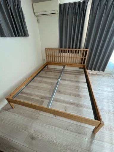 IKEA ベッドフレーム KONGSHUS コングスフース クイーンサイズ（フレームのみ）