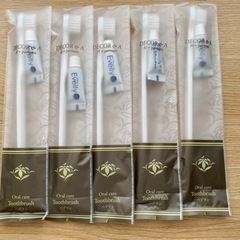 ②歯ブラシ5個セット