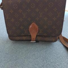 LOUIS VUITTONショルダーバッグ